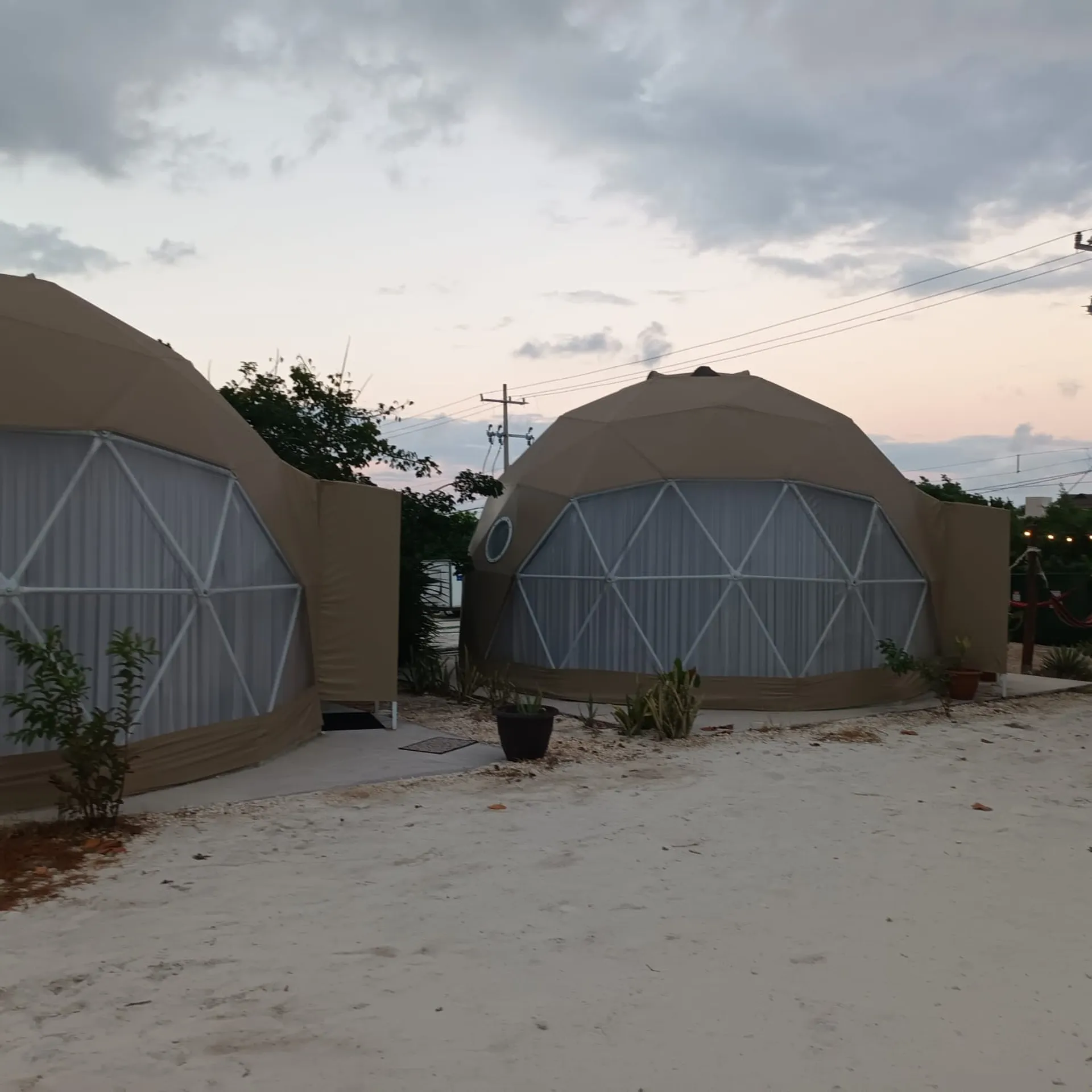 foto exterior lugares cupulas hospedaje